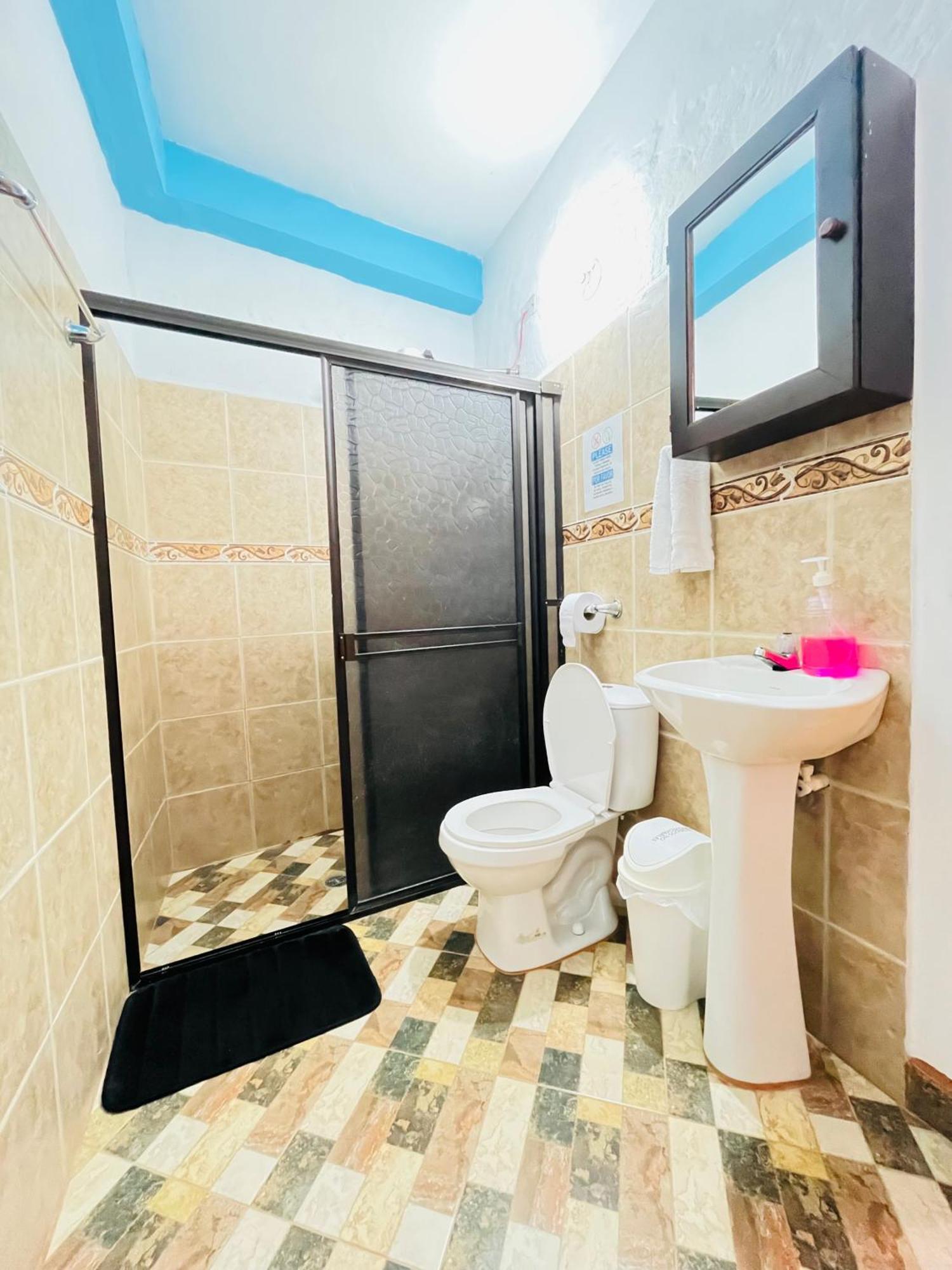 Casa De Las Rocas Hostel Jardin Luaran gambar